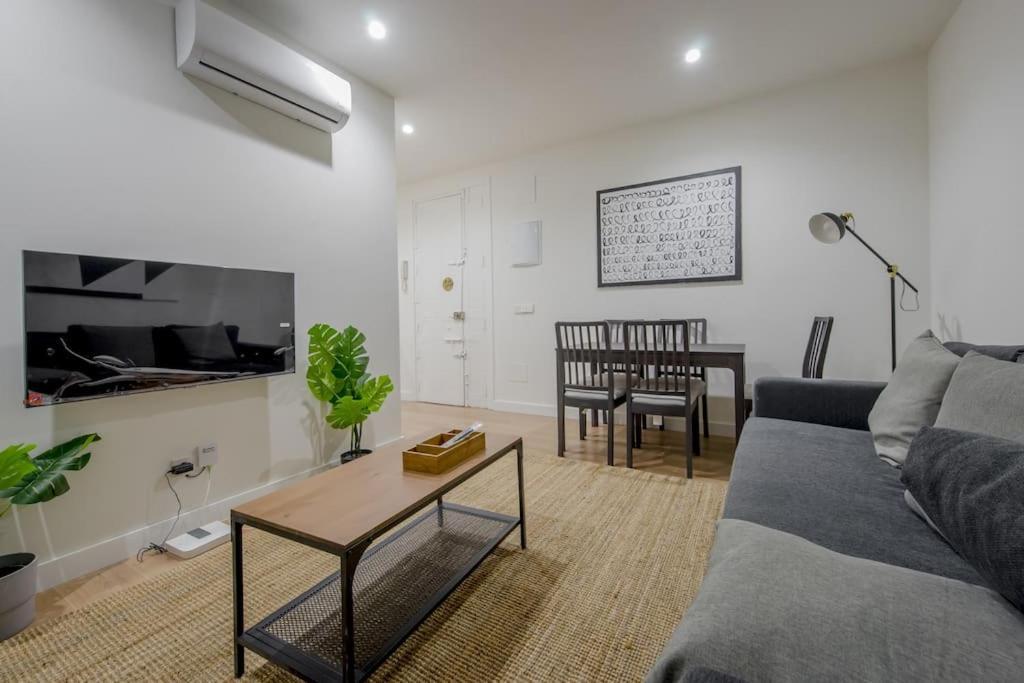 Cozy Apt Para 6Pax A Escasos Metros Del Retiro Madrid Exterior photo